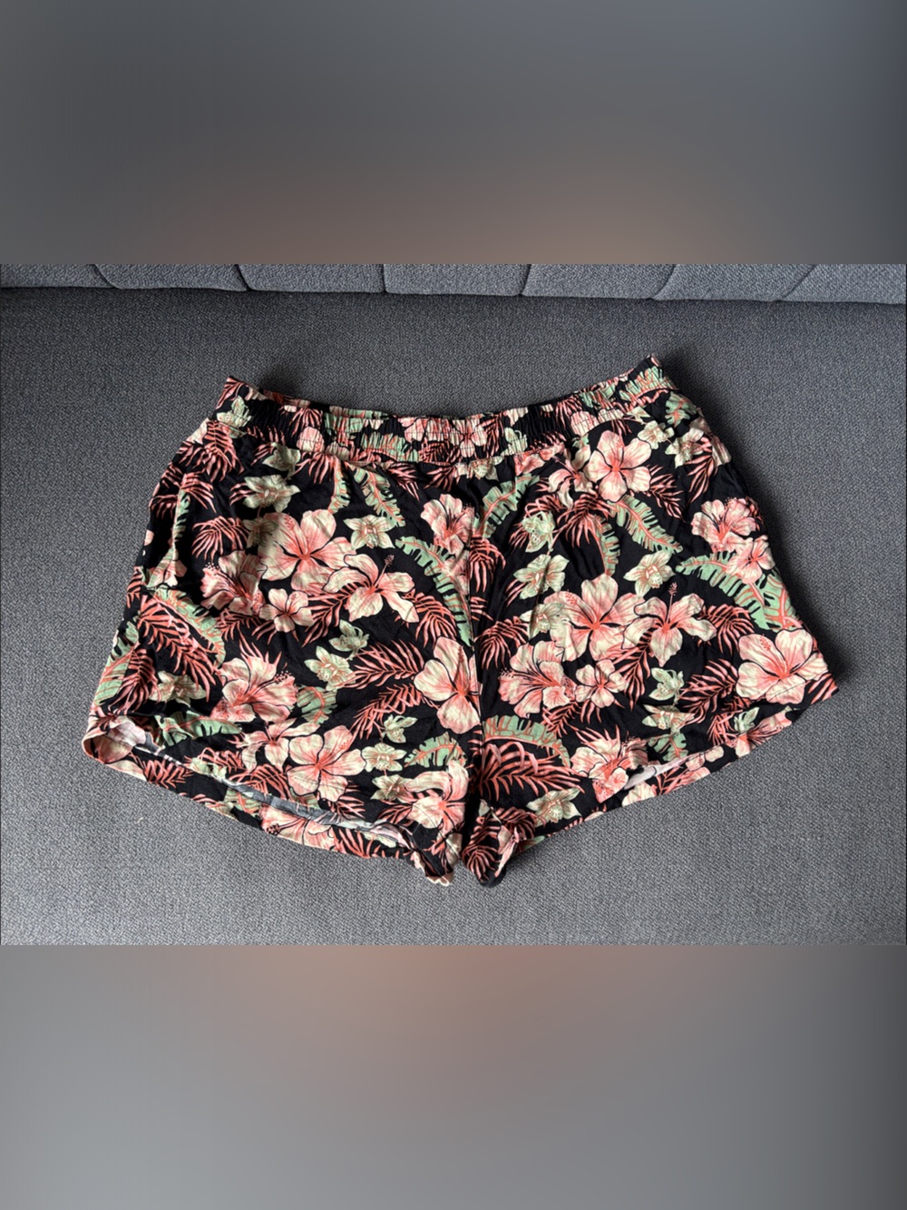 Floral Tropical Black Pull-On Shorts - Pink & Green Hibiscus